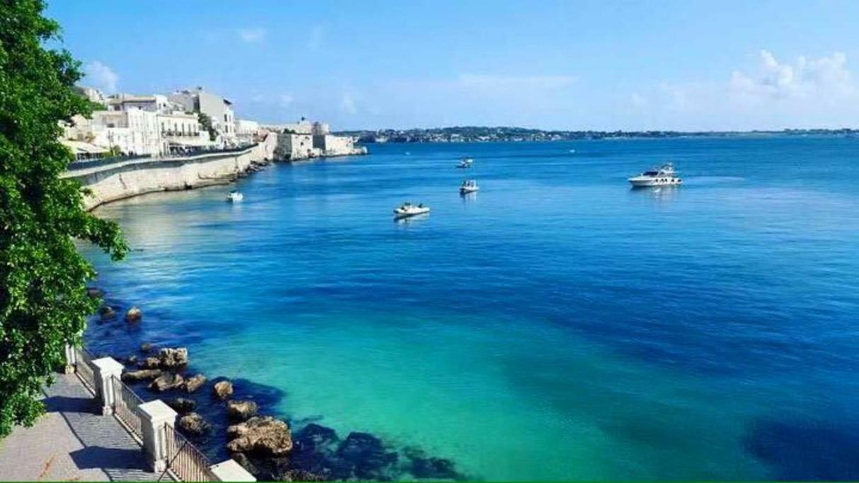 La Gorgone Ortigia Apartments Syrakusa Exteriör bild